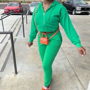 Green Sweatsuit Set (Jacket is NOT cropped I have it tucked under!)